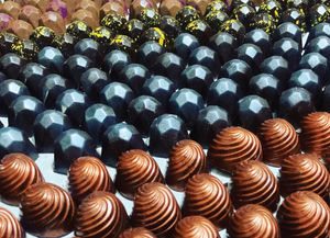 Box of 12 Dubai chocolate Bonbons